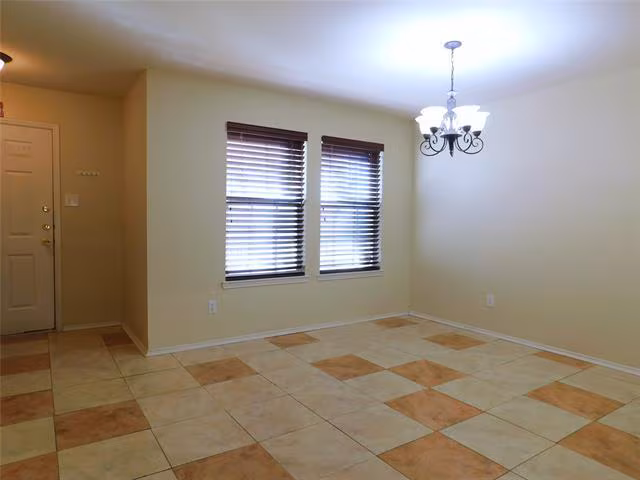 2801 Saddle Drive, Denton, TX 76210 photo 5