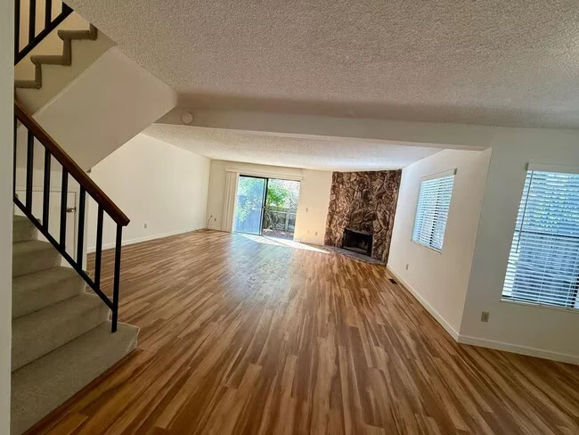 46 Aronia Ln Novato, CA 94945 photo 3