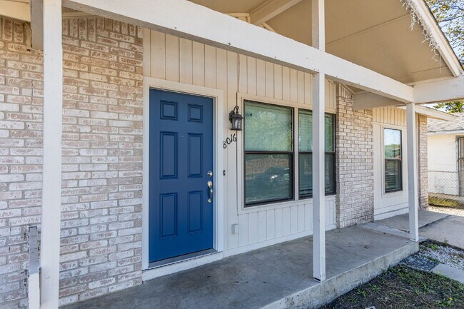8016 Landing Ave San Antonio, TX 78227 photo 4