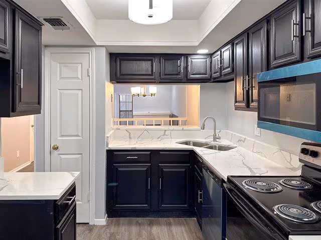 3635 Garden Brook Dr Farmers Branch, TX 75234 photo 4