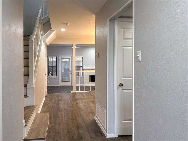 3635 Garden Brook Dr Farmers Branch, TX 75234 photo 2