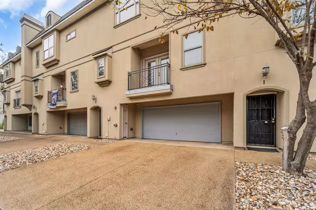 2203 North Carroll Avenue, Dallas, TX 75204 photo 3