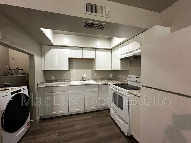 1421 E Fillmore St Phoenix, AZ 85006 photo 4