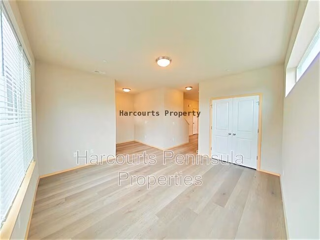 2535 Schley Blvd Bremerton, WA 98310 photo 2