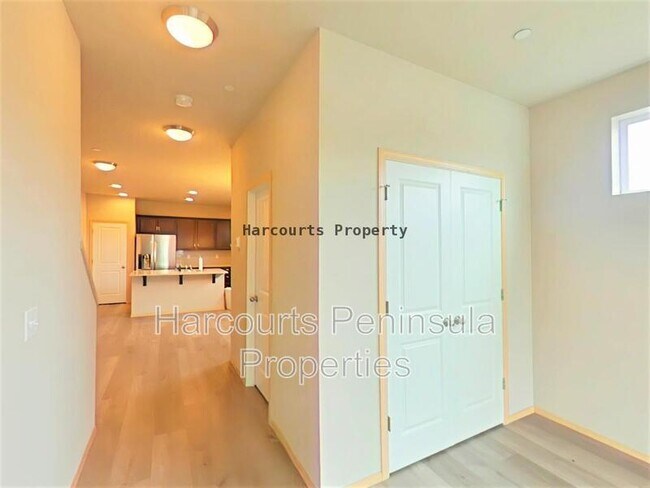 2535 Schley Blvd Bremerton, WA 98310 photo 3