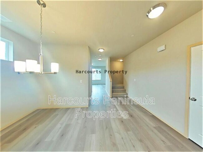 2535 Schley Blvd Bremerton, WA 98310 photo 4