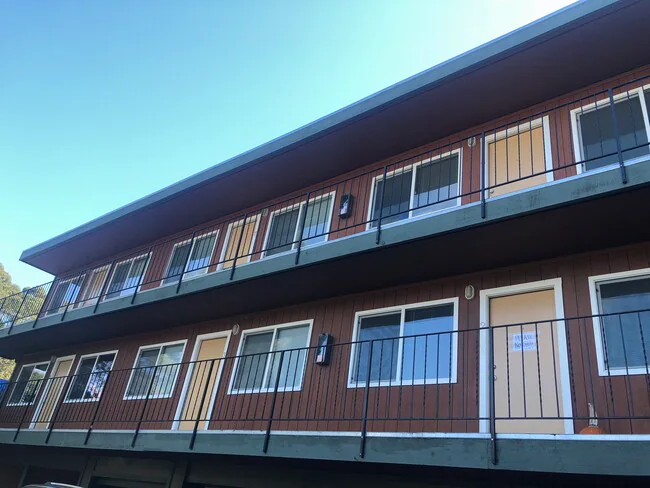 21 Alvarado St photo 2