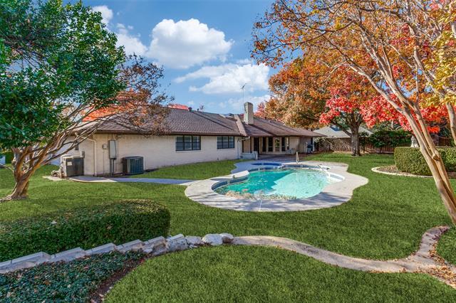 5529 Tanbark Rd Dallas, TX 75229 photo 2