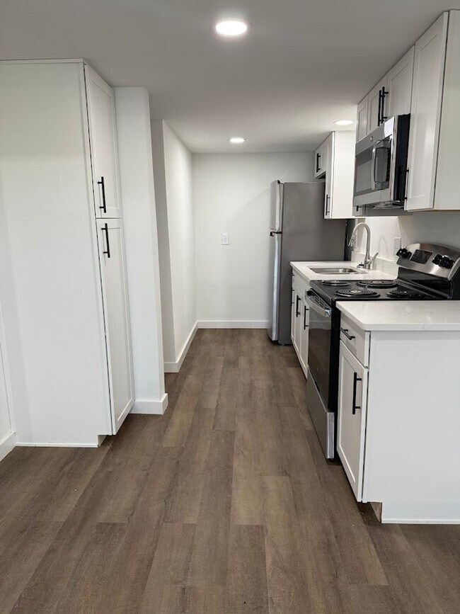 San Pedro Square Condominiums N/M photo 4