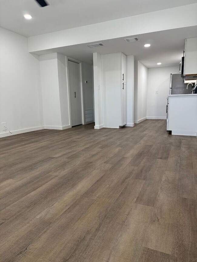 San Pedro Square Condominiums N/M photo 2