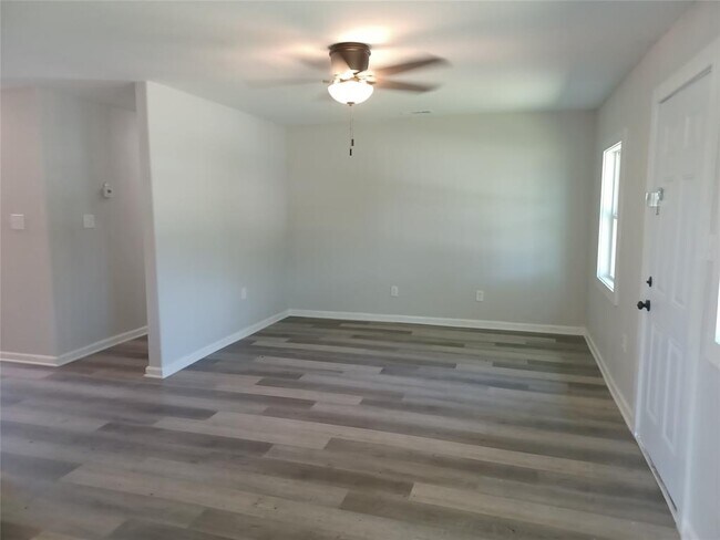 1801 Sayle Street, Greenville, TX 75401 photo 3