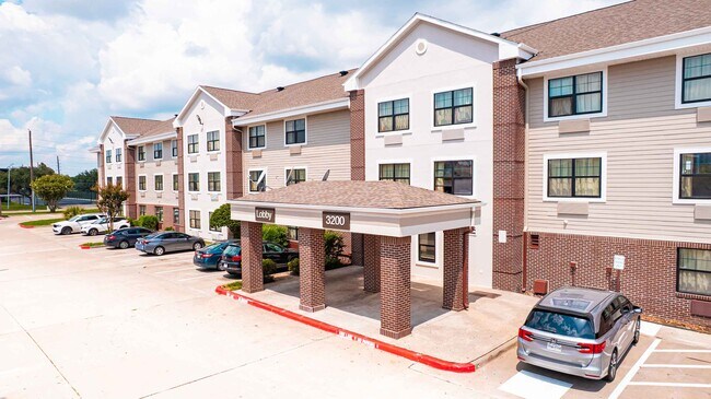 Houston - Westchase - Richmond photo 3