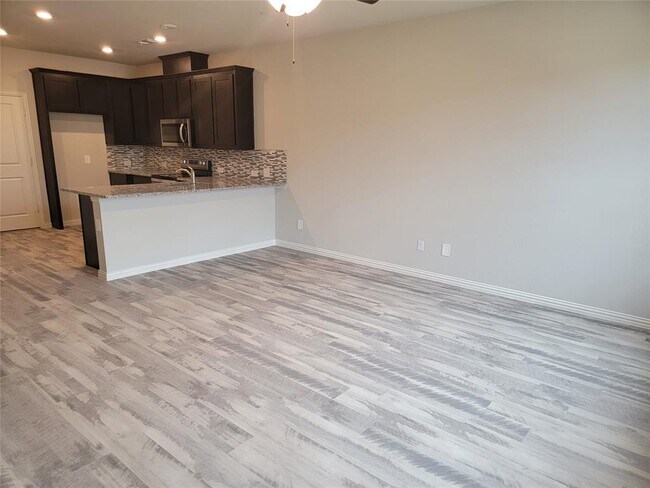 3333 Solana Circle, Justin, TX 76207 photo 3