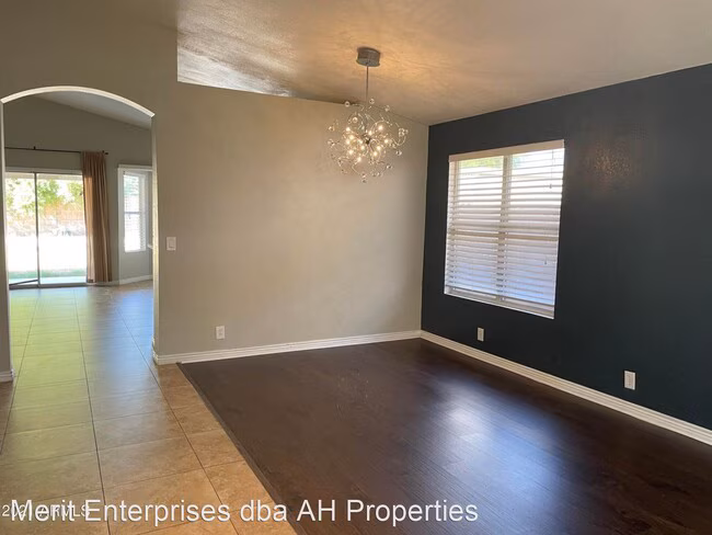 3736 W Alameda Rd Glendale, AZ 85310 photo 2