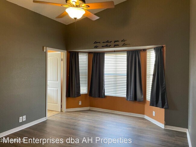 3736 W Alameda Rd Glendale, AZ 85310 photo 3
