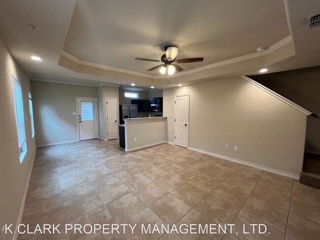 13907 ANNA'S Way San Antonio, TX 78233 photo 4