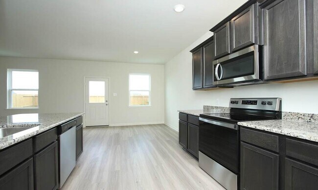 8406 Bermuda Blue Rd photo 2