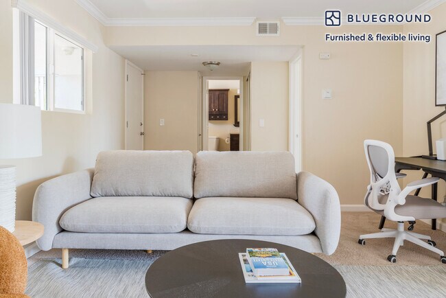 170 Locksunart Way Sunnyvale, CA 94087 photo 2
