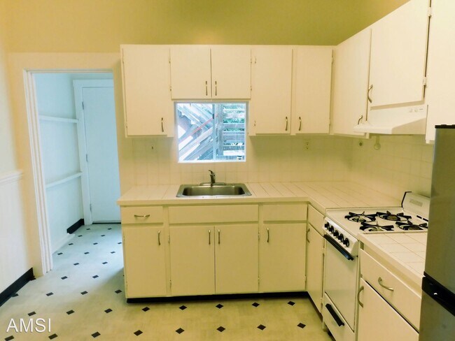 907 Cortland Avenue, San Francisco, CA 94110 photo 4