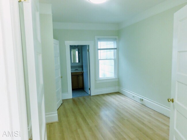 907 Cortland Avenue, San Francisco, CA 94110 photo 3