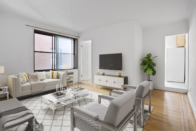 1410 York Avenue photo 2