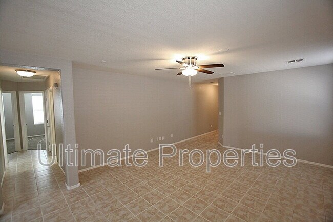 17674 W Maya Way Surprise, AZ 85387 photo 4