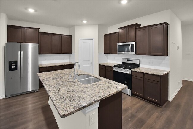 604 Gunsmoke Trail, Princeton, TX 75407 photo 4