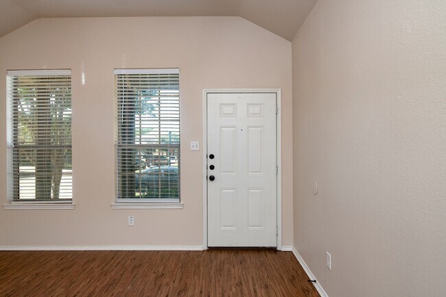 366 Schirra Ct Lavon, TX 75166 photo 5