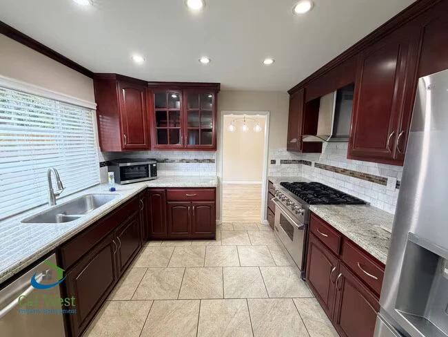 6465 Sussex Pl Gilroy, CA 95020 photo 4