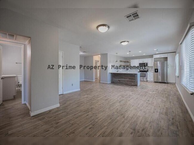 3018 E Virginia Ave Phoenix, AZ 85008 photo 4