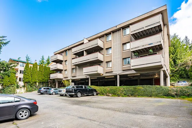425 Apartments photo 4