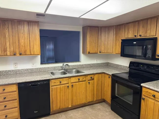 5126 E Monte Vista Rd Phoenix, AZ 85008 photo 4