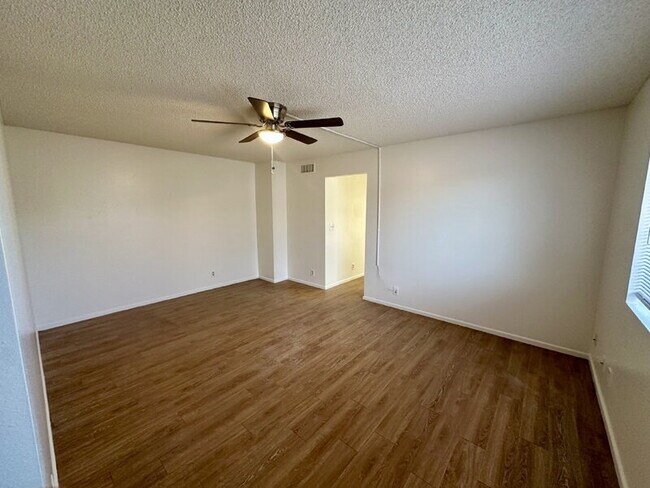 6746 E Dallas St Mesa, AZ 85205 photo 2