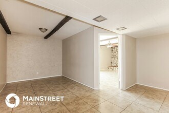 5353 N 61st Ave Glendale, AZ 85301 photo 3
