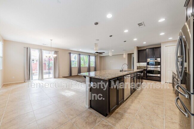27355 Avon Ln Temecula, CA 92591 photo 3