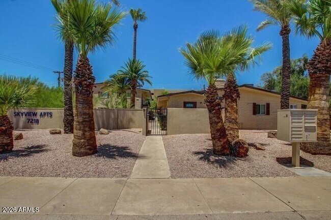 7218 E Belleview St Scottsdale, AZ 85257