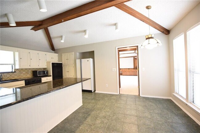 2001 Evening Sun Dr Plano, TX 75093 photo 4
