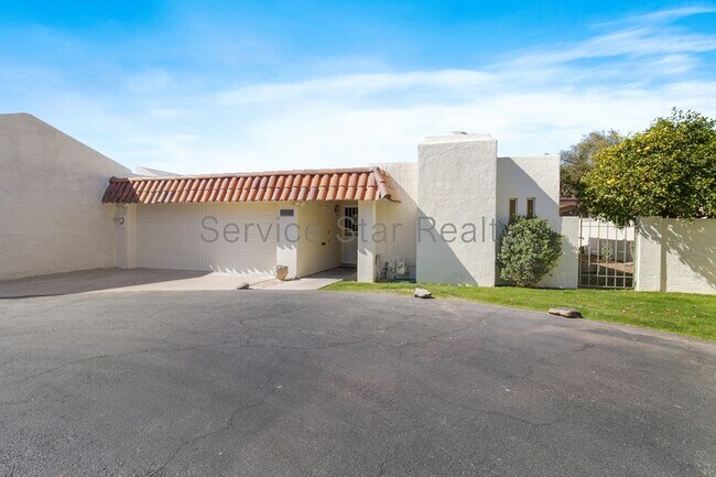 6050 N Calle Mio Phoenix, AZ 85014 photo 2
