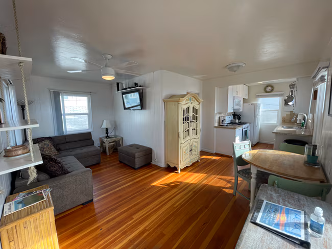 707 Seagirt Ct. photo 4