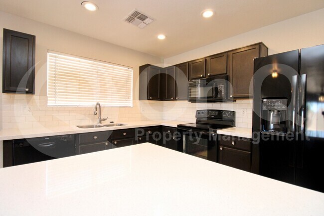 11260 East Quarry Avenue, Mesa, AZ 85212 photo 3