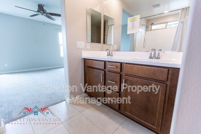 18224 N Toledo Ave Maricopa, AZ 85138 photo 4
