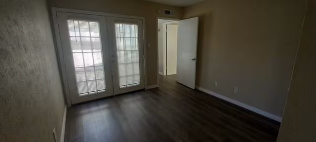6021 McAfee Dr The Colony, TX 75056 photo 5