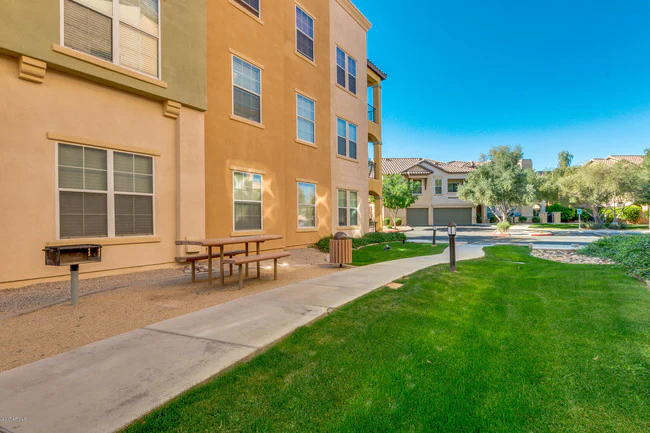 14575 W Mountain View Blvd Surprise, AZ 85374 photo 2