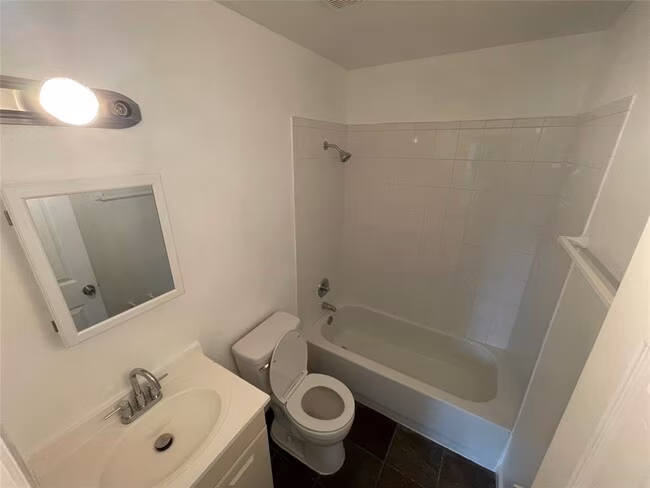 2808 Lyons Road, Austin, TX 78702 photo 4