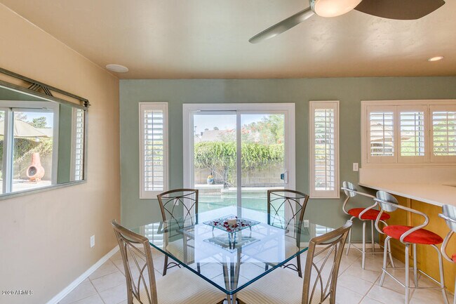 924 N 86th Way Scottsdale, AZ 85257 photo 5