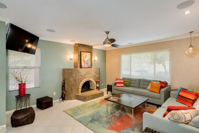 924 N 86th Way Scottsdale, AZ 85257 photo 3