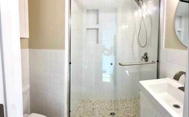 1249 Division St Oceanside, CA 92054 photo 4
