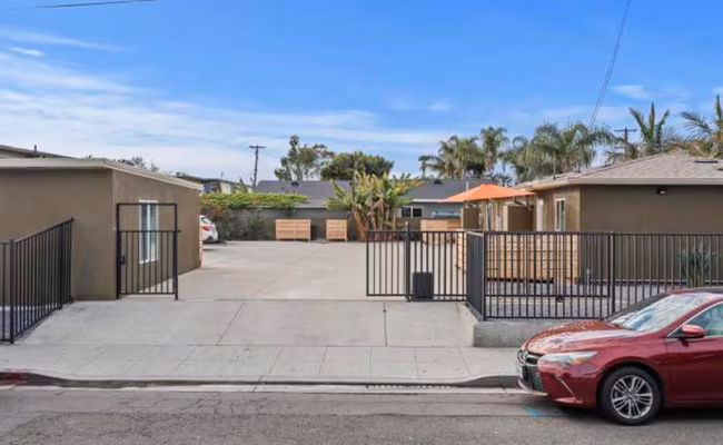 1249 Division St Oceanside, CA 92054 photo 5