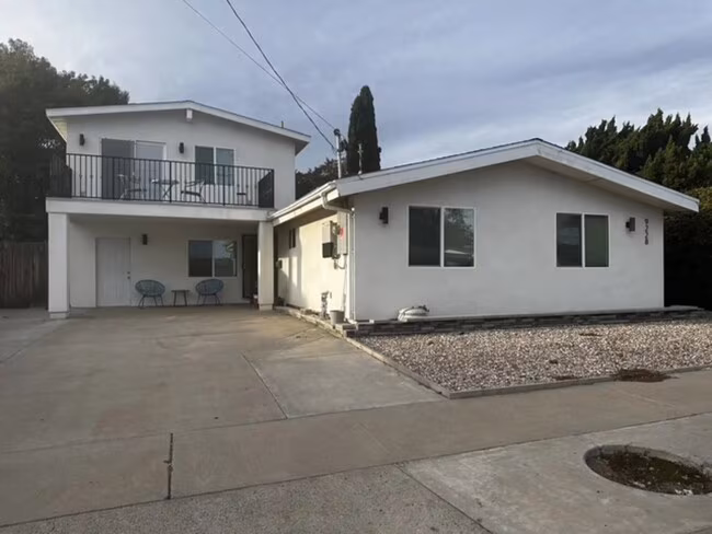 9228 Ronda Ave San Diego, CA 92123 photo 2