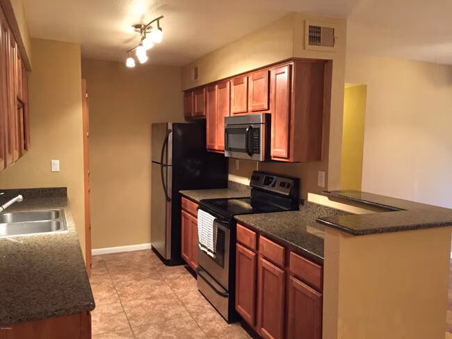 5995 N 78th St Scottsdale, AZ 85250 photo 2